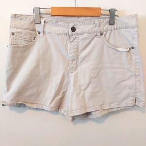 FADED GLORY | Women's Shorts Cream Size 16
